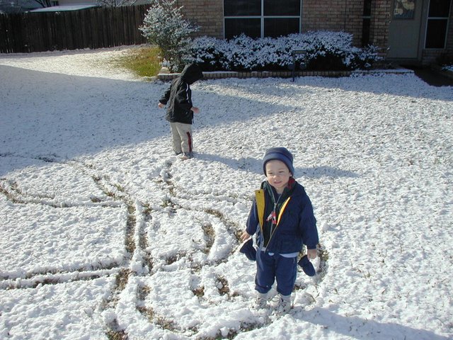 2004/02(February)/Snow-in-Austin/640x480_2004-02-14-Snow-in-Austin-14-Chance-Dax.JPG