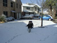2004-02-14-Snow-in-Austin-08-Chance-Dax.JPG