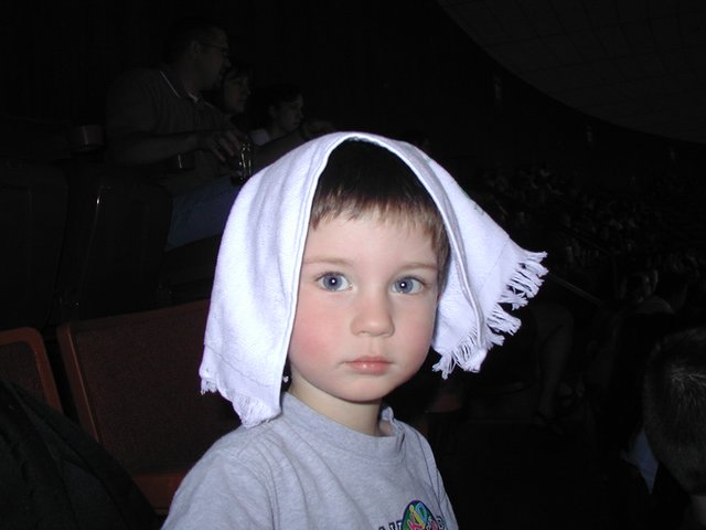 2004/03(March)/Austin-Wranglers/2004-03-07-Austin-Wranglers-01-Dax-towel-head.JPG