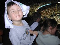 2004-03-07-Austin-Wranglers-07-Dax-towel-head.JPG