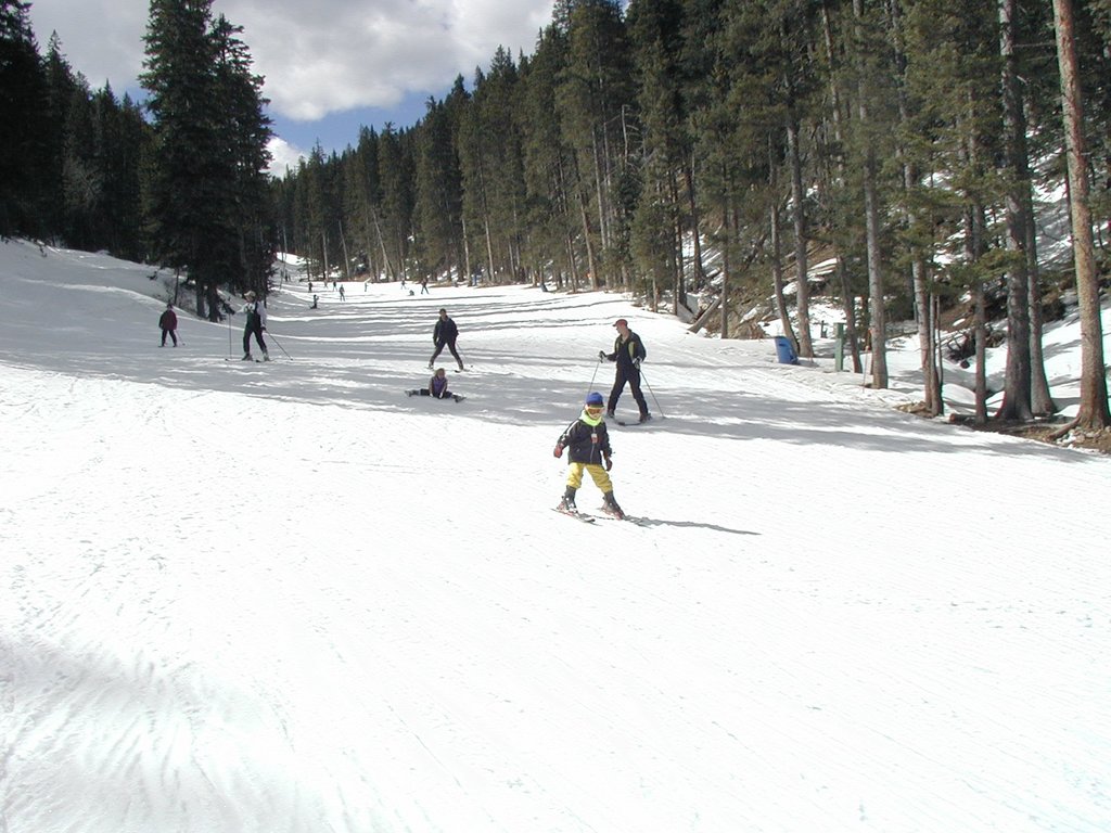 2004/03(March)/Ruidoso/1024x768_2004-03-15-Ruidoso-16-Chance-skiing.JPG