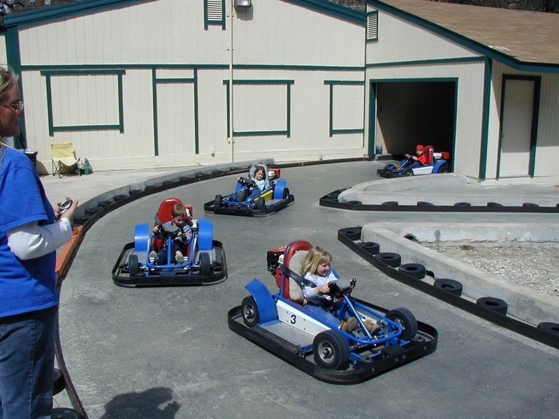 2004-03-16-Ruidoso-19-Chance-Brittney-McKenzie-racing-cars.JPG