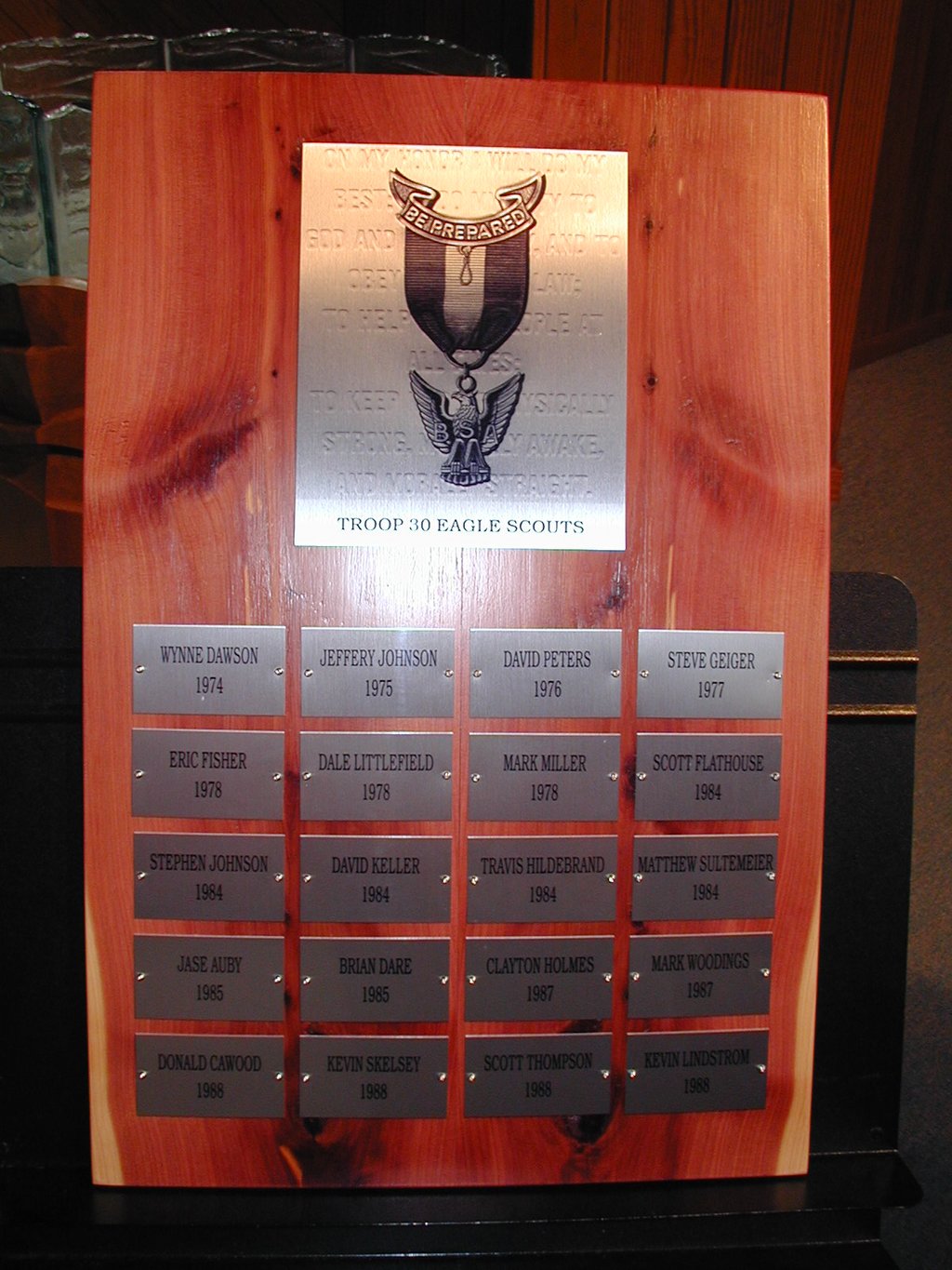 2004/04(April)/100-Eagles/1024x768_2004-04-24-Eagle-Ceremony-100-Eagles-4-plaque.JPG
