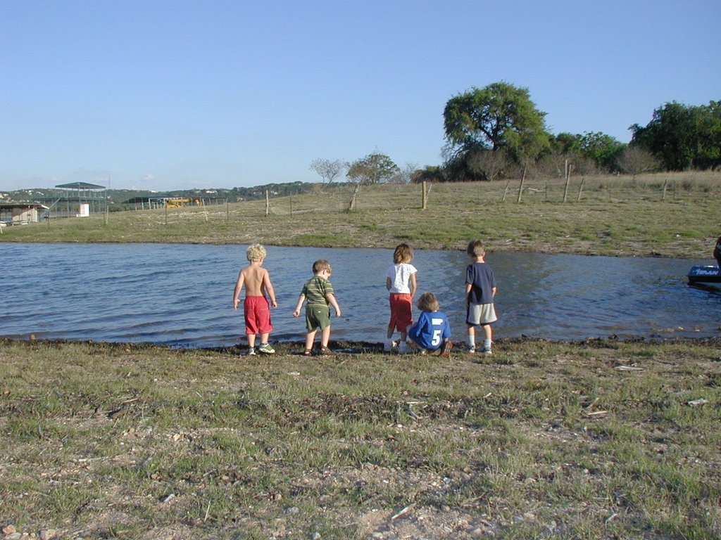 2004/04(April)/Camping-Pace-Bend/1024x768_2004-04-03-Camping-Pace-Bend-52-Chance-Case-Jack-Kalyani-Zen.JPG