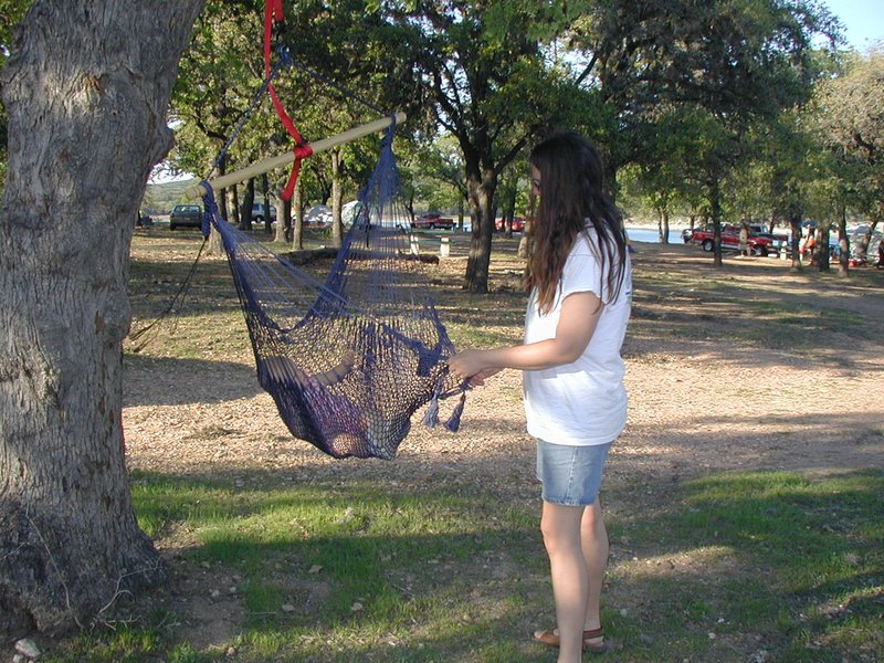 2004/04(April)/Camping-Pace-Bend/800x600_2004-04-03-Camping-Pace-Bend-46-Zeta-Kiffin-hammock.JPG