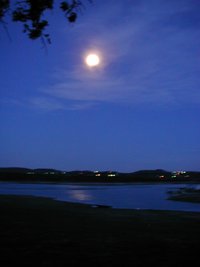 2004-04-03-Camping-Pace-Bend-60-moon-scenery.JPG