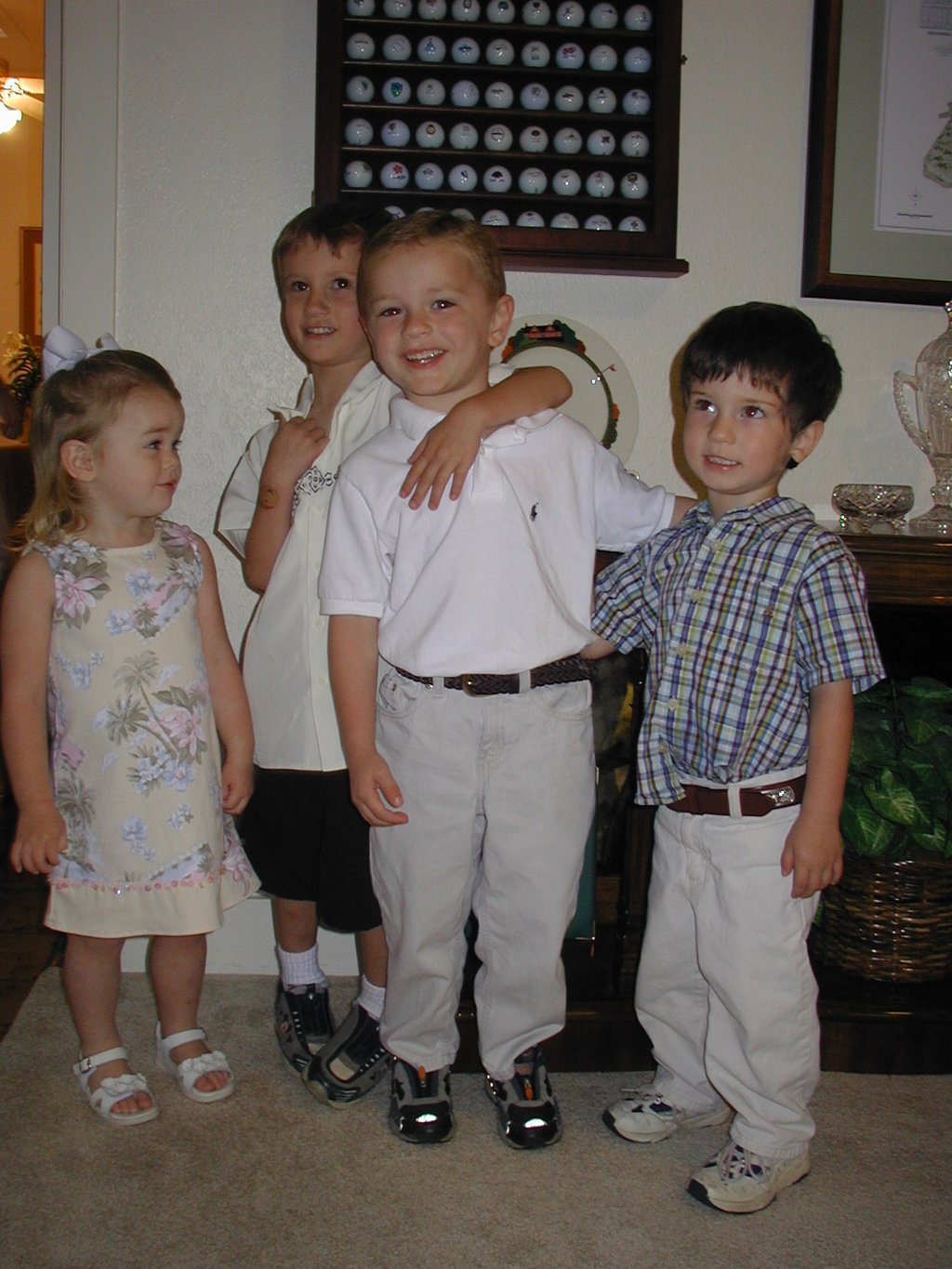 2004/04(April)/Easter/1024x768_2004-04-11-Easter-03-Kyla-Chance-Vale-Dax.JPG