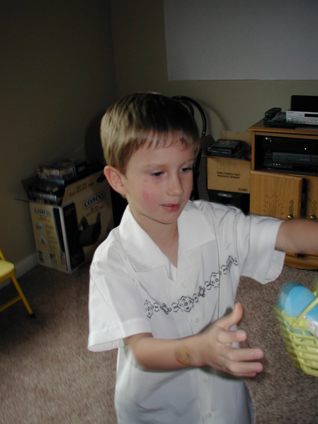 2004/04(April)/Easter/1024x768_2004-04-11-Easter-10-Chance.JPG