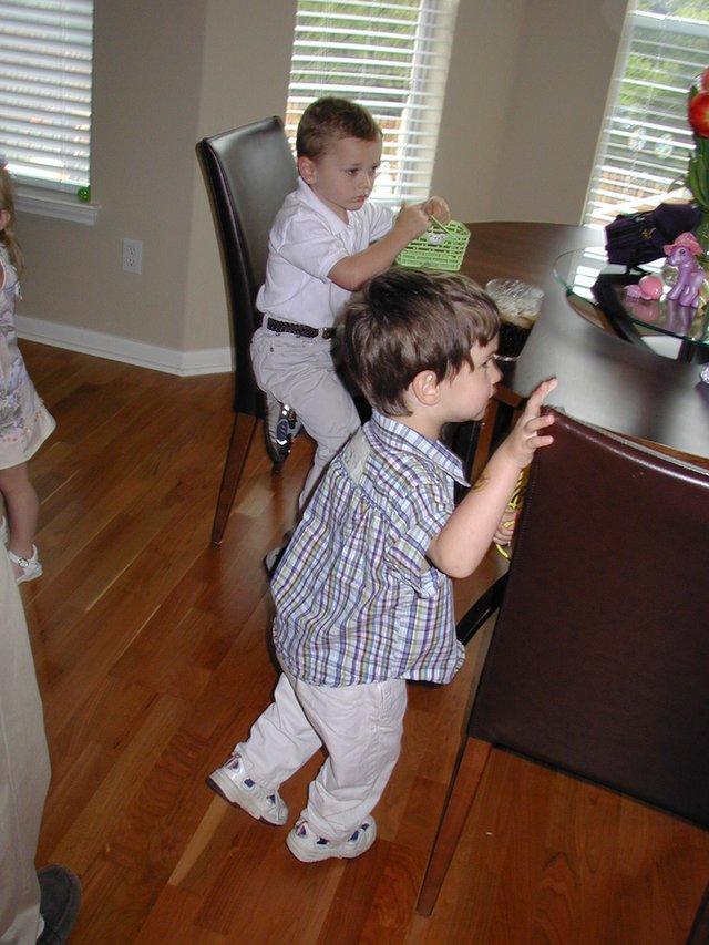 2004/04(April)/Easter/640x480_2004-04-11-Easter-06-Vale-Dax.JPG