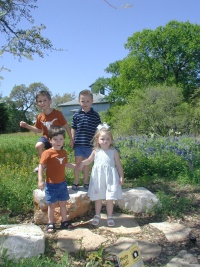 2004/04(April)/Flower-Garden/2004-04-01-wildflower-center-01-Chance-Dax-Vale-Kyla.JPG