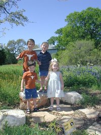2004-04-01-wildflower-center-02-Chance-Dax-Vale-Kyla.JPG