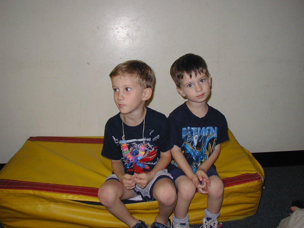 2004/05(May)/Dax-Bday/1024x768_2004-05-08-Dax-3rd-Bday-34-Chance.JPG
