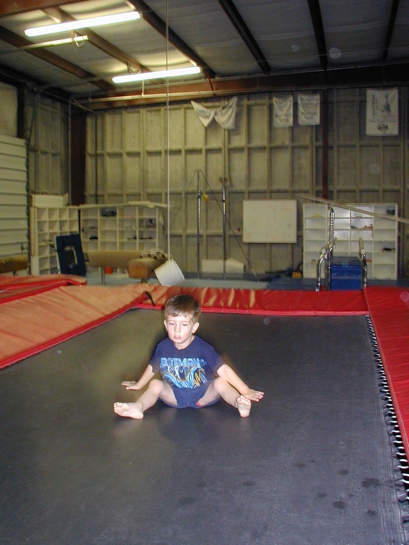 2004/05(May)/Dax-Bday/800x600_2004-05-08-Dax-3rd-Bday-13.JPG