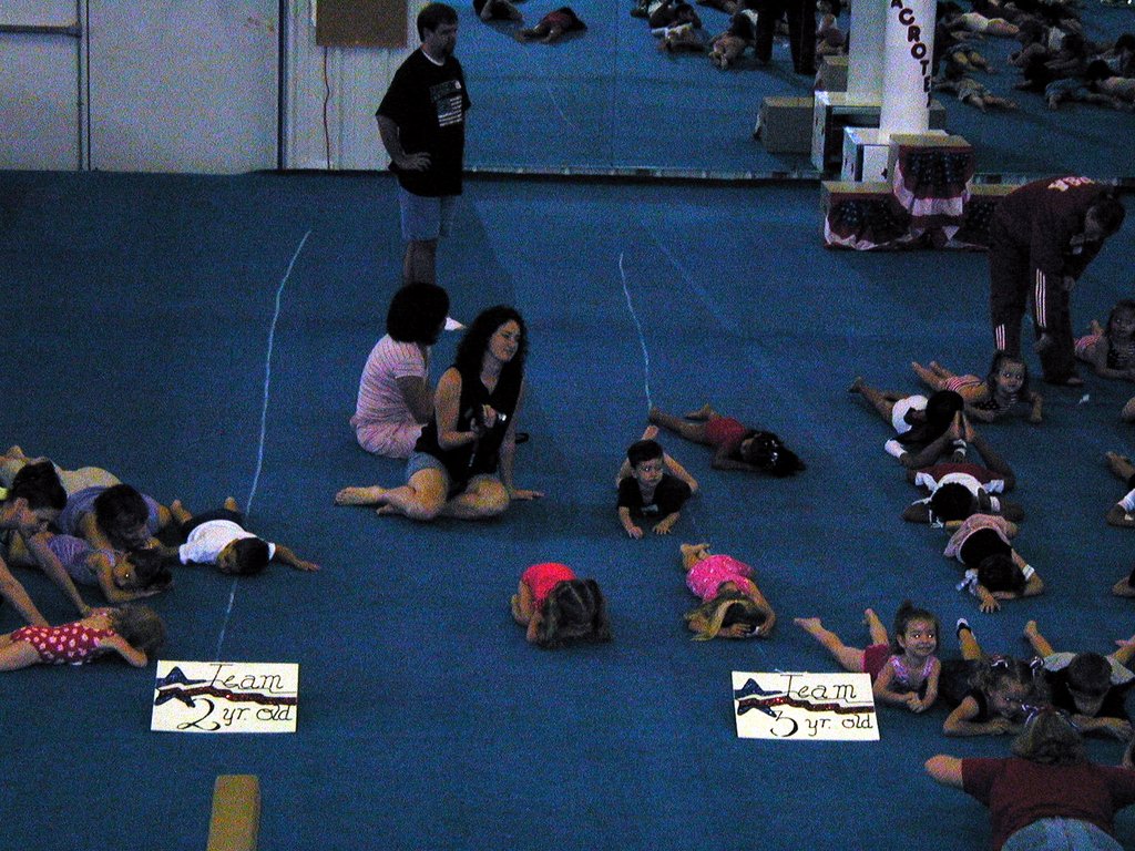 2004/05(May)/Gymnastics/1024x768_2004-05-08-Gymnastics-02-Dax.JPG