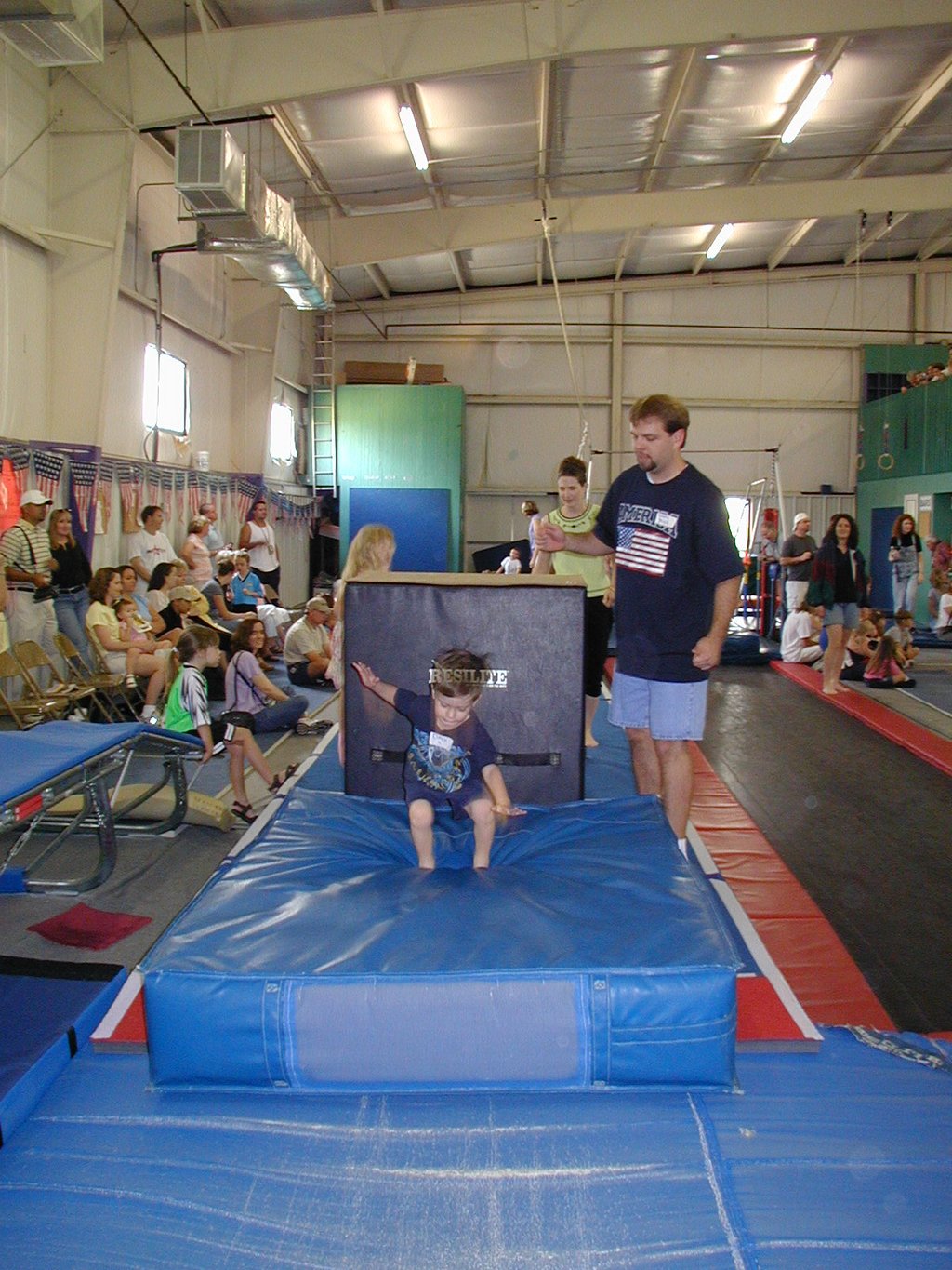 2004/05(May)/Gymnastics/1024x768_2004-05-08-Gymnastics-11-Dax.JPG