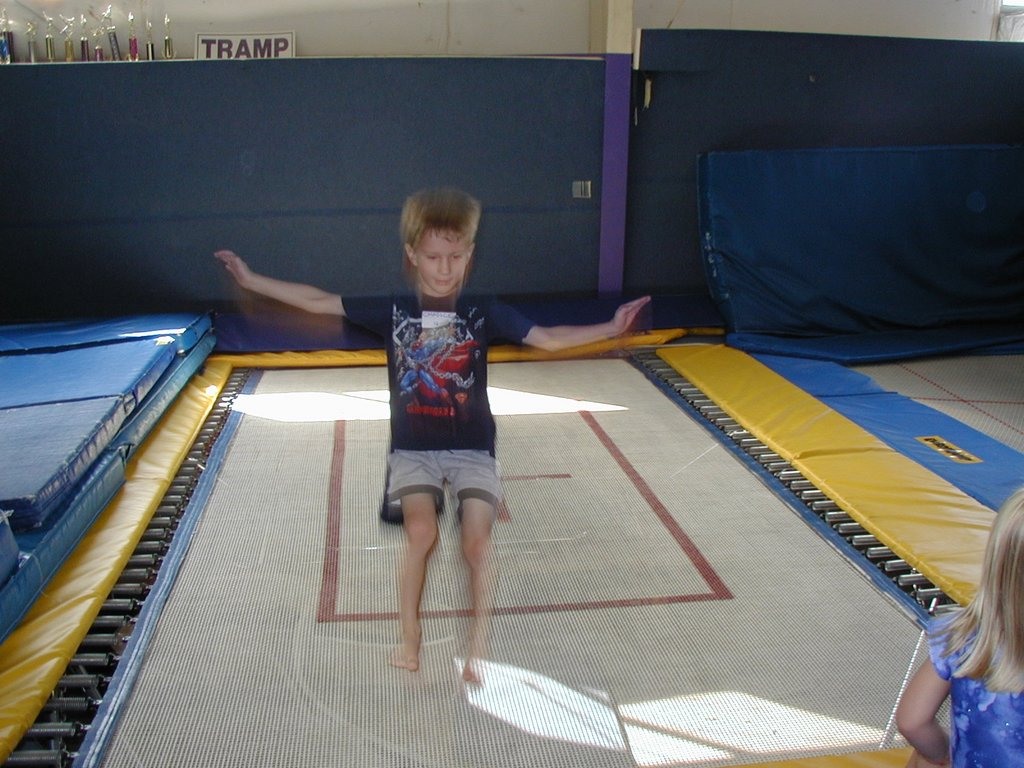 2004/05(May)/Gymnastics/1024x768_2004-05-08-Gymnastics-15-Chance.JPG