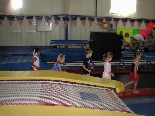 2004/05(May)/Gymnastics/640x480_2004-05-08-Gymnastics-09-Chance.JPG