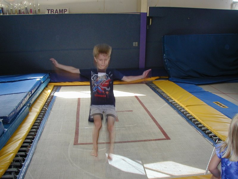 2004/05(May)/Gymnastics/800x600_2004-05-08-Gymnastics-15-Chance.JPG