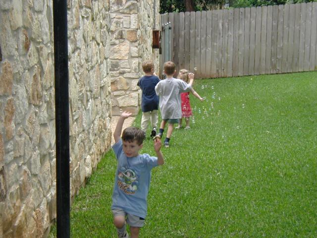 2004-05-09-bubbles-5090064-Chance-Dax-Vale-Kyla.JPG