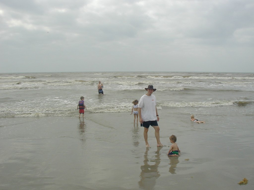 2004-05-29-PortAransas-3-Chance-Doug-Zeta-Ben-Kalyani-Sachin-Zen.JPG