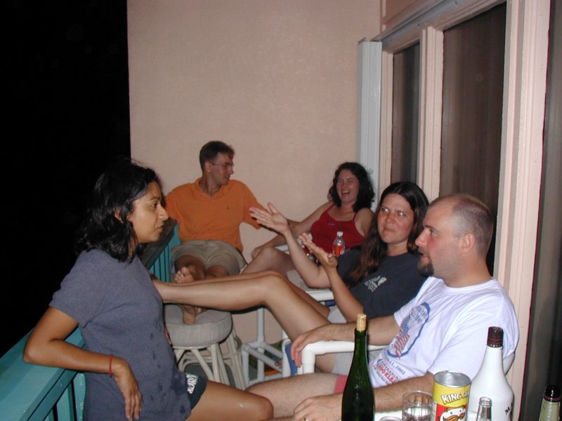 2004-05-30-PortAransas-5-Kavita-Ben-Suzi-Kiffin-Ren.JPG