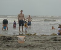 2004-05-29-PortAransas-5-Chance-Travis-Dax-Doug-Zen.JPG