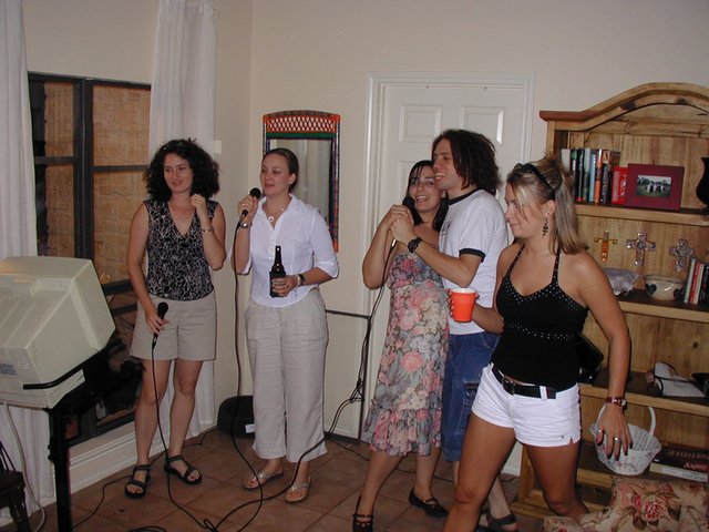 2004/05(May)/Vanessa-Graduation/2004-05-21-Vanessa-graduation-party-1-karoake-Suzi-Mark.JPG