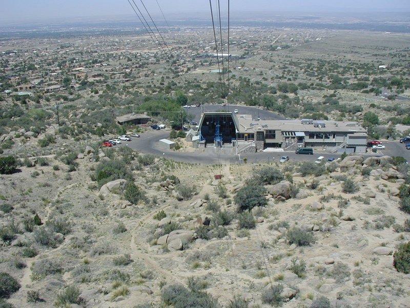 2004/06(June)/Jaymee-Steve-Wedding/01(Sandia-Peak)/800x600_2004-06-13-Sandia-Peak-12.JPG