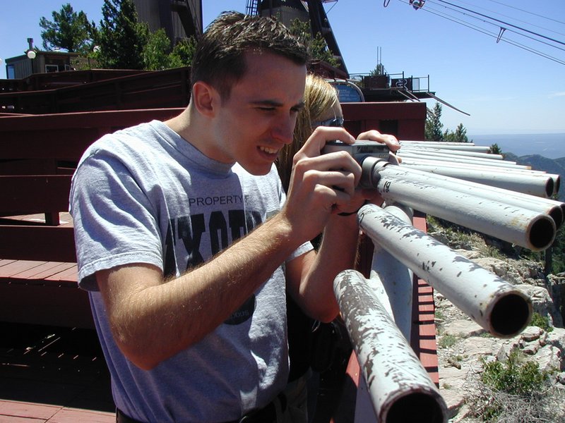 2004/06(June)/Jaymee-Steve-Wedding/01(Sandia-Peak)/800x600_2004-06-13-Sandia-Peak-35-Josh.JPG