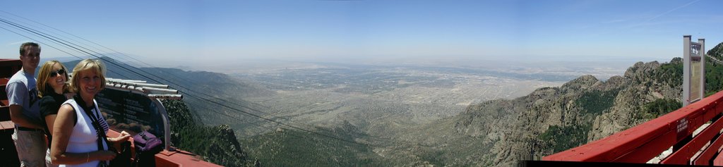 2004/06(June)/Jaymee-Steve-Wedding/01(Sandia-Peak)/Panorama-shots/1024x768_2004-06-13-panorama-3.jpg