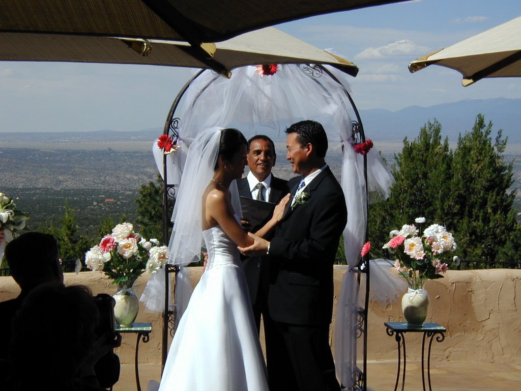 2004/06(June)/Jaymee-Steve-Wedding/02(Wedding-Day)/1024x768_2004-06-12-Jaymee-Steve-Wedding-40.JPG