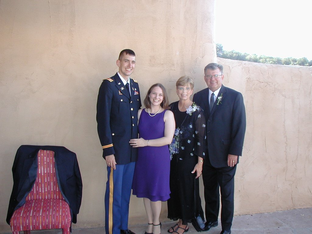 2004/06(June)/Jaymee-Steve-Wedding/02(Wedding-Day)/1024x768_2004-06-12-Jaymee-Steve-Wedding-63-Joseph-Emily-Marci-Ron.JPG