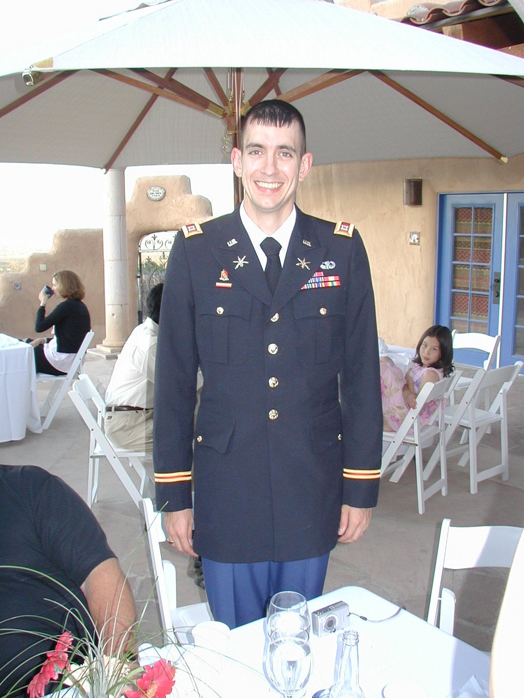 2004/06(June)/Jaymee-Steve-Wedding/02(Wedding-Day)/1024x768_2004-06-12-Jaymee-Steve-Wedding-69-Joseph.JPG