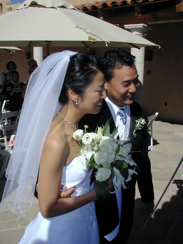 2004-06-12-Jaymee-Steve-Wedding-42-man-and-wife.JPG