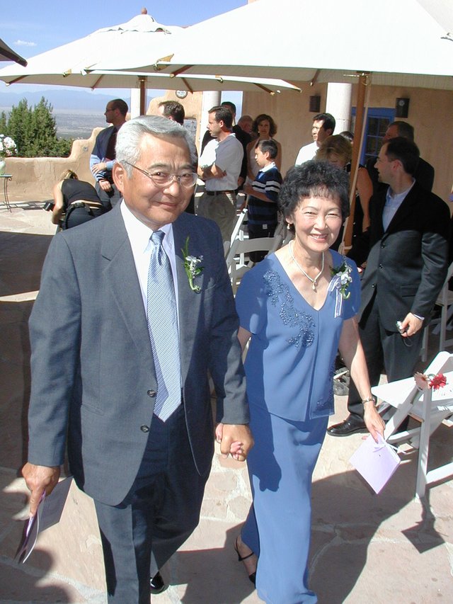 2004-06-12-Jaymee-Steve-Wedding-45-Steves-parents.JPG