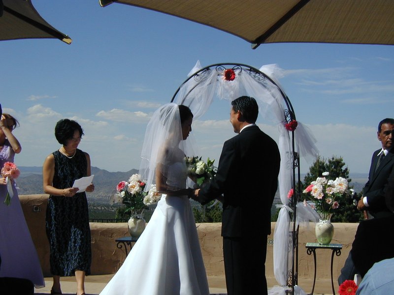 2004/06(June)/Jaymee-Steve-Wedding/02(Wedding-Day)/800x600_2004-06-12-Jaymee-Steve-Wedding-26.JPG