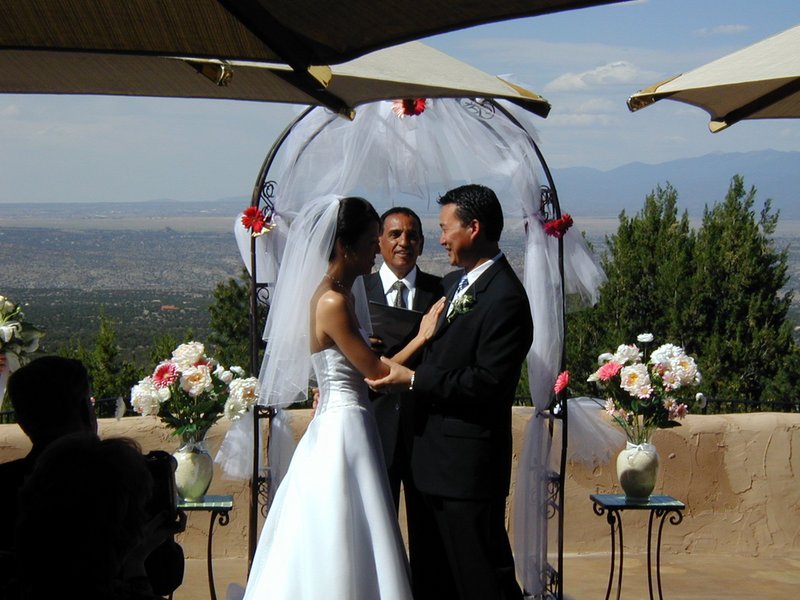 2004/06(June)/Jaymee-Steve-Wedding/02(Wedding-Day)/800x600_2004-06-12-Jaymee-Steve-Wedding-40.JPG