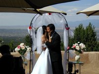2004-06-12-Jaymee-Steve-Wedding-39-kiss.JPG