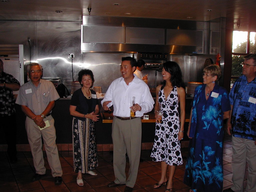 2004/06(June)/Jaymee-Steve-Wedding/03(Grooms-Party)/2004-06-11-Jaymee-Steve-Wedding-1-parents.JPG