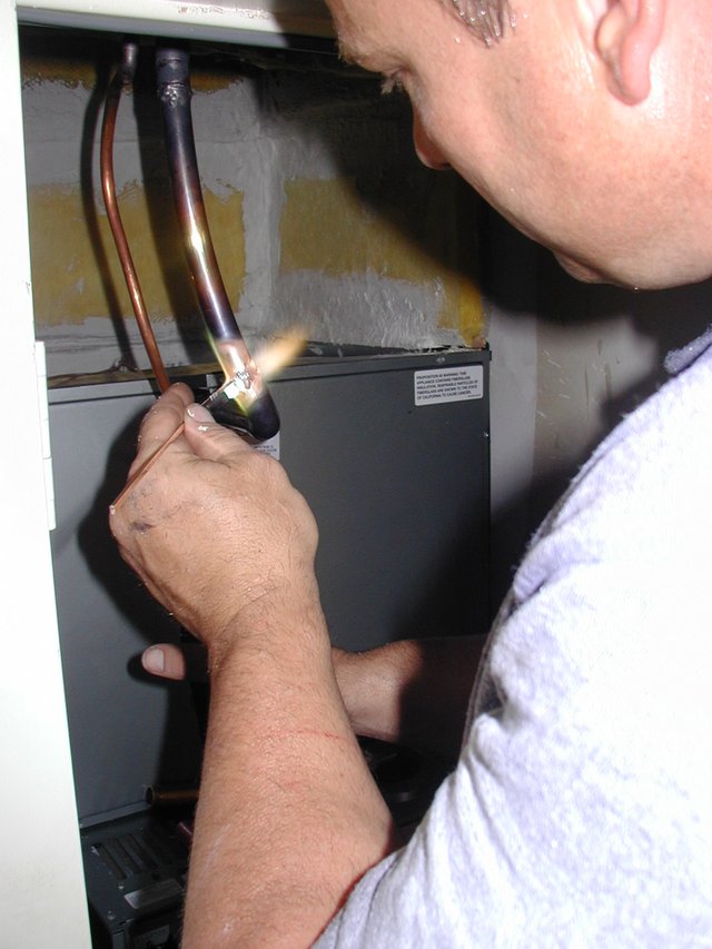 2004-06-04-Replace-AC-furnace-6-welding.JPG