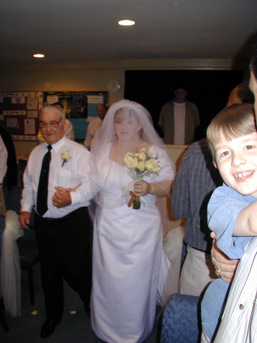 2004/06(June)/Trish-Wedding/1024x768_2004-06-26-Trish-Greg-wedding-05.JPG