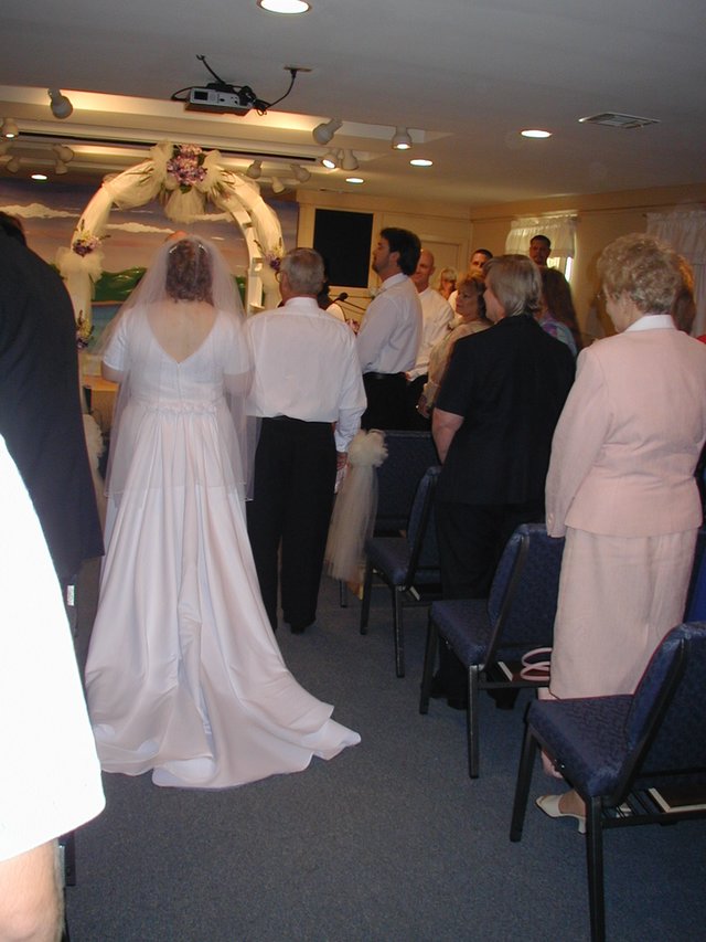 2004/06(June)/Trish-Wedding/640x480_2004-06-26-Trish-Greg-wedding-06.JPG