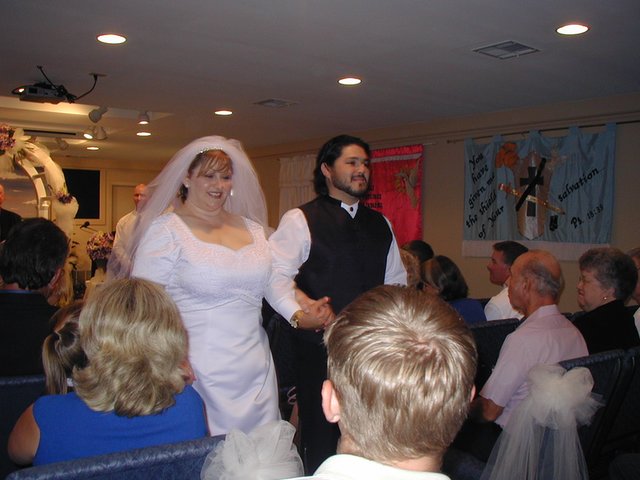 2004/06(June)/Trish-Wedding/640x480_2004-06-26-Trish-Greg-wedding-10.JPG