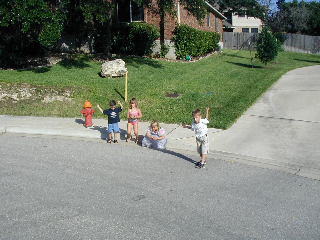2004/07(July)/4th-of-July/1024x768_2004-07-04-July-4th-5-Dax-Brittney-McKenzie-Chance.JPG