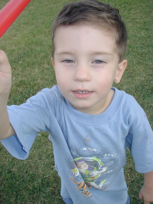2004-07-11-AAC-softball-picnic-03-Dax.JPG