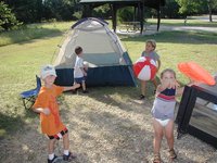 2004-07-17-Camping-Lake-Georgetown-6-Chance-Case-Dax-Jack.JPG
