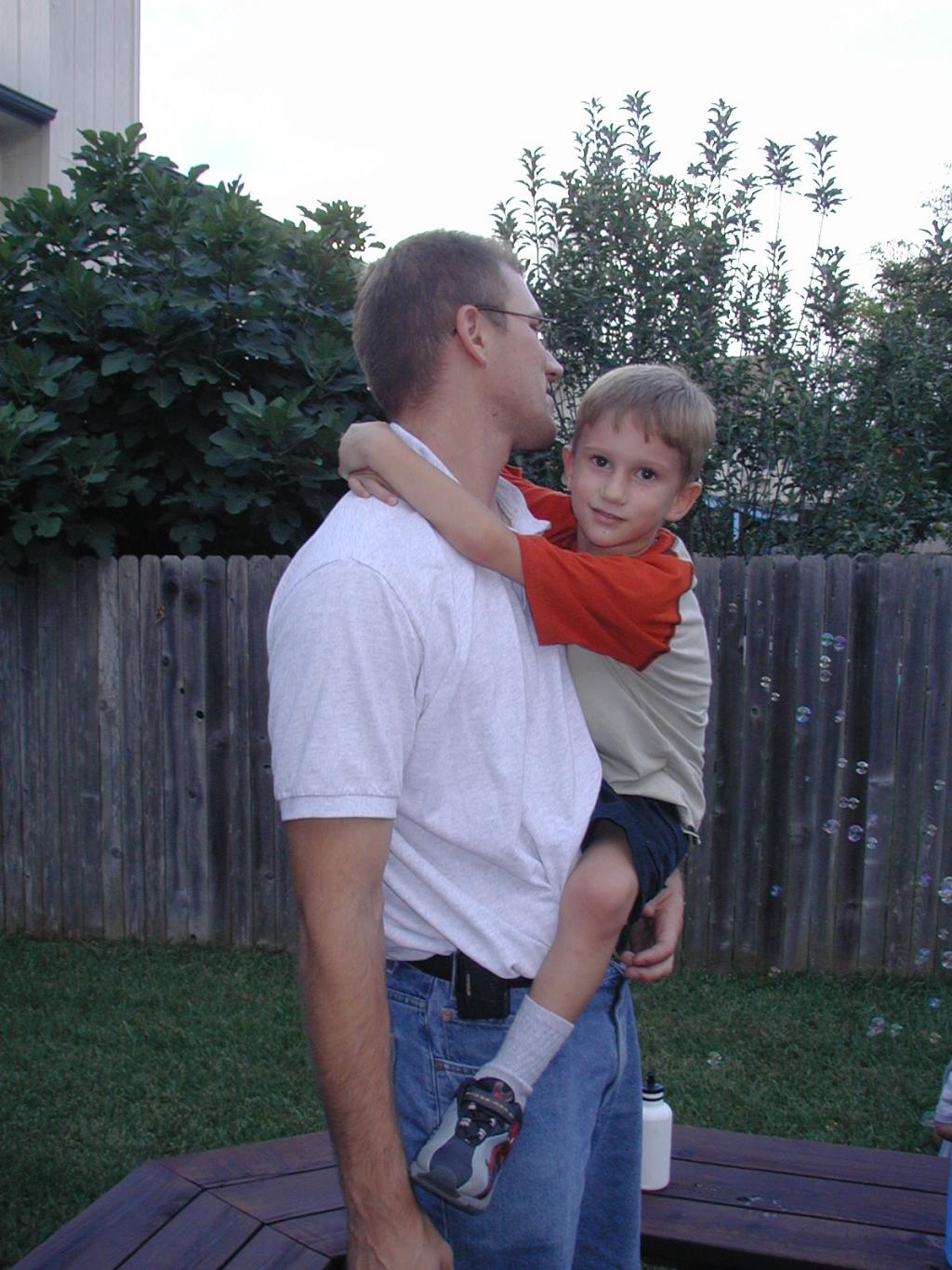 2004/07(July)/Cousins-sleepover/1024x768_2004-07-23-cousins-sleepover-5-Travis-Chance.JPG