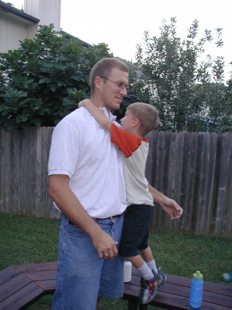 2004/07(July)/Cousins-sleepover/800x600_2004-07-23-cousins-sleepover-2-Travis-Chance.JPG