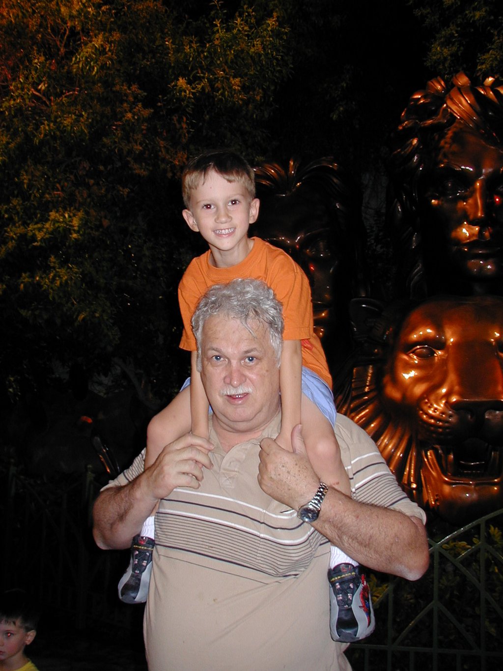 2004/07(July)/LasVegas/1024x768_2004-07-07-Las-Vegas-10-Jim-Chance.JPG