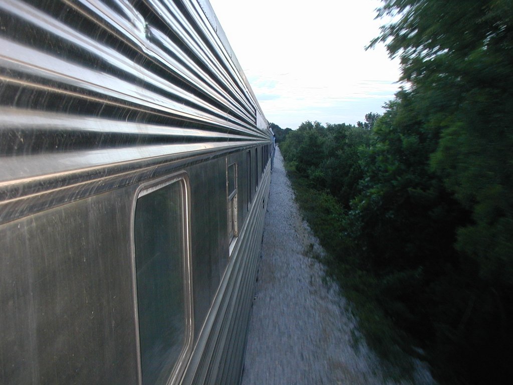 2004/07(July)/PNO-RR-Flyer/1024x768_2004-07-24-PNO-05-RoundRock-Flyer-Train.JPG